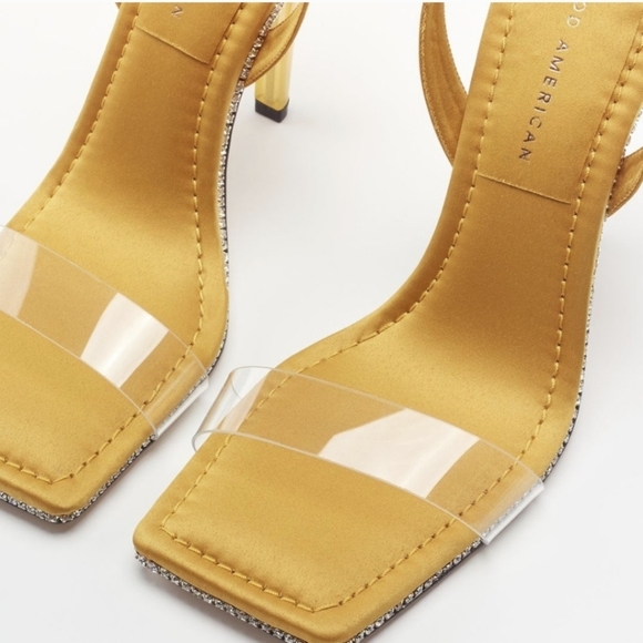 New! GOOD AMERICAN Crystal Crush Lucite Sandal Heels Gold Clear size 8.5 - Picture 9 of 10